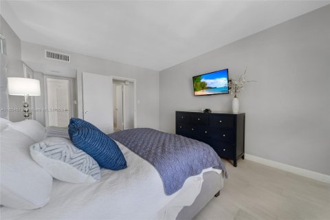 Copropriété à vendre à Miami Beach, Floride: 1 chambre, 91.97 m2 № 1355161 - photo 24