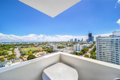 Copropriété à vendre à Miami Beach, Floride: 1 chambre, 91.97 m2 № 1355161 - photo 10