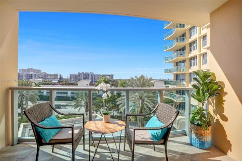 Condominio en alquiler en Hollywood, Florida, 1 dormitorio, 69.21 m2 № 1355117 - foto 29