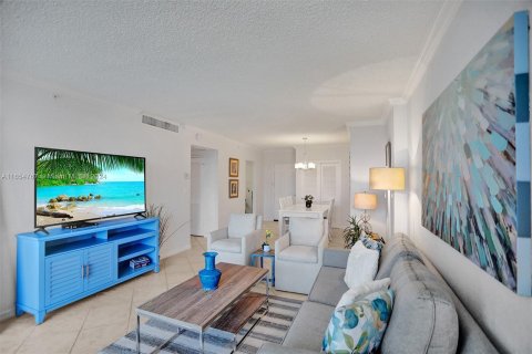 Copropriété à louer à Hollywood, Floride: 1 chambre, 69.21 m2 № 1355117 - photo 10