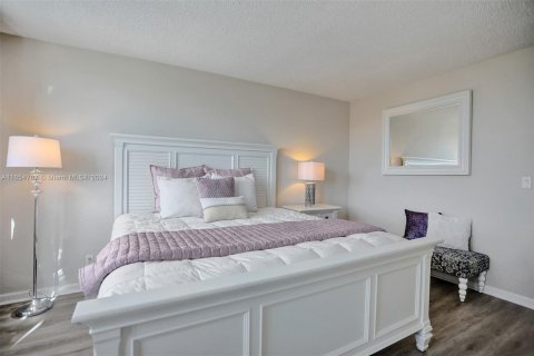 Copropriété à louer à Hollywood, Floride: 1 chambre, 69.21 m2 № 1355117 - photo 25