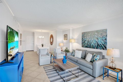 Copropriété à louer à Hollywood, Floride: 1 chambre, 69.21 m2 № 1355117 - photo 3