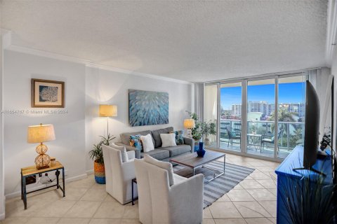 Copropriété à louer à Hollywood, Floride: 1 chambre, 69.21 m2 № 1355117 - photo 11