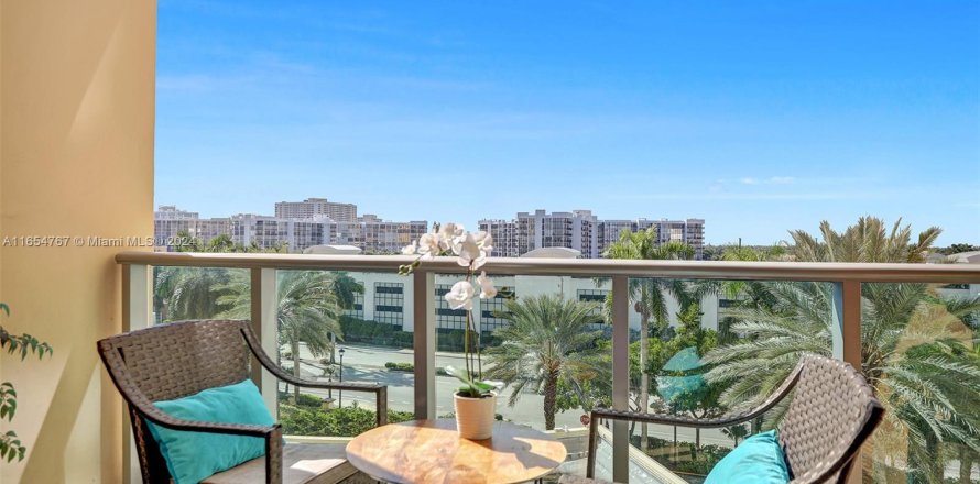 Condo in Hollywood, Florida, 1 bedroom  № 1355117