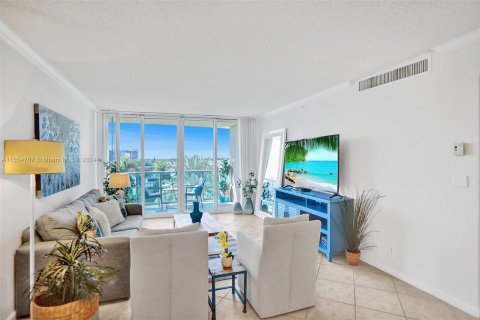 Copropriété à louer à Hollywood, Floride: 1 chambre, 69.21 m2 № 1355117 - photo 5