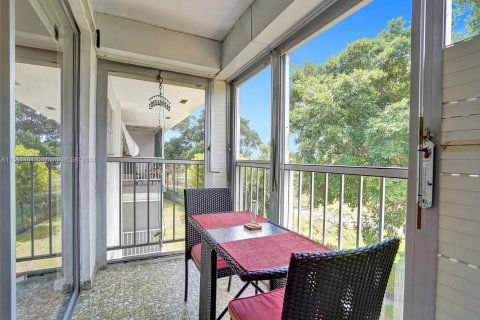 Copropriété à vendre à Hollywood, Floride: 1 chambre, 62.43 m2 № 1160102 - photo 11