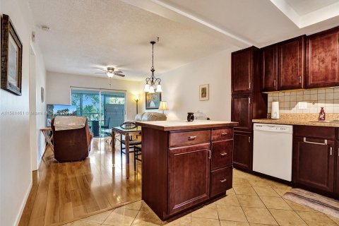 Copropriété à vendre à Hollywood, Floride: 1 chambre, 62.43 m2 № 1160102 - photo 2