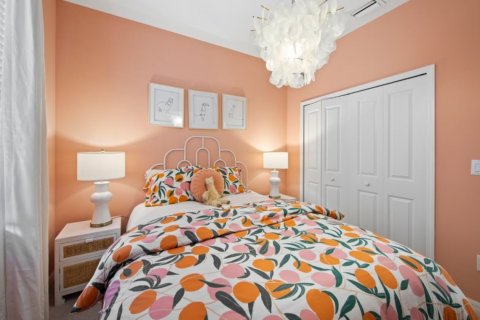 Adosado en venta en Port Charlotte, Florida, 2 dormitorios, 145 m2 № 138307 - foto 3