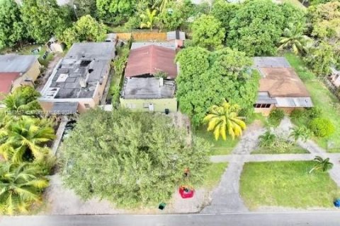 Villa ou maison à vendre à Opa-locka, Floride: 5 chambres, 170.57 m2 № 1080964 - photo 3