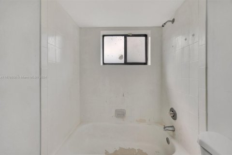 Condominio en venta en Miami, Florida, 2 dormitorios, 90.12 m2 № 1406173 - foto 18