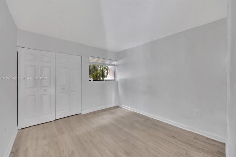 Copropriété à vendre à Miami, Floride: 2 chambres, 90.12 m2 № 1406173 - photo 11