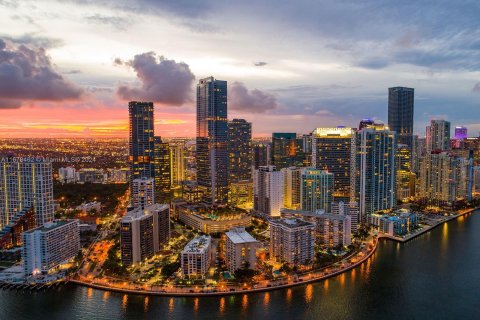 Condo in Miami, Florida, 1 bedroom  № 1406215 - photo 10