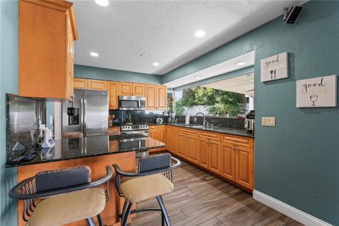 Casa en venta en Tampa, Florida, 4 dormitorios, 215.16 m2 № 1290132 - foto 22