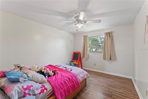 Casa en venta en Tampa, Florida, 4 dormitorios, 215.16 m2 № 1290132 - foto 29