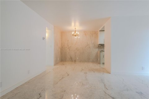 Condominio en venta en Hollywood, Florida, 1 dormitorio, 63.92 m2 № 1413977 - foto 23