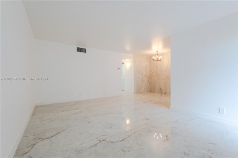 Condominio en venta en Hollywood, Florida, 1 dormitorio, 63.92 m2 № 1413977 - foto 21