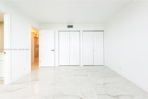 Condominio en venta en Hollywood, Florida, 1 dormitorio, 63.92 m2 № 1413977 - foto 4