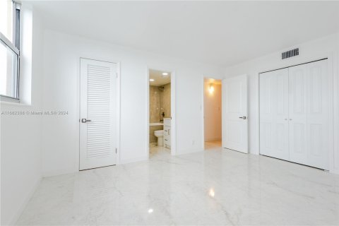 Condominio en venta en Hollywood, Florida, 1 dormitorio, 63.92 m2 № 1413977 - foto 5