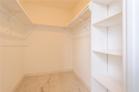 Condominio en venta en Hollywood, Florida, 1 dormitorio, 63.92 m2 № 1413977 - foto 9