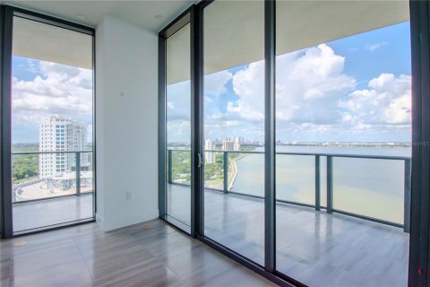 Copropriété à vendre à Tampa, Floride: 2 chambres, 273.13 m2 № 1352666 - photo 15