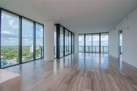 Condominio en venta en Tampa, Florida, 2 dormitorios, 273.13 m2 № 1352666 - foto 16