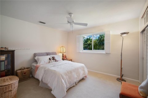 Купить виллу или дом в Саут-Майами, Флорида 3 спальни, 241.45м2, № 1102795 - фото 15