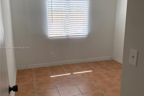 Copropriété à vendre à Miami, Floride: 3 chambres, 101.26 m2 № 1280974 - photo 20