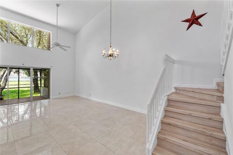 Adosado en alquiler en Margate, Florida, 3 dormitorios, 145.86 m2 № 1356711 - foto 4