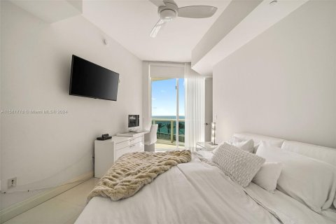 Condominio en venta en Sunny Isles Beach, Florida, 3 dormitorios № 1161436 - foto 16