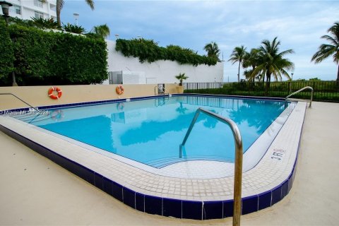 Condominio en venta en Miami Beach, Florida, 1 dormitorio, 74.88 m2 № 1095457 - foto 10