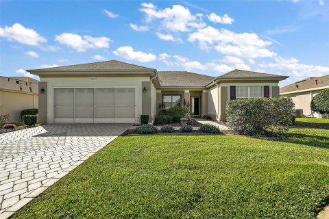 Villa ou maison à vendre à Summerfield, Floride: 2 chambres, 144.56 m2 № 1344226 - photo 1