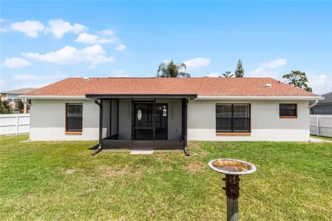 Villa ou maison à vendre à Kissimmee, Floride: 3 chambres, 123.47 m2 № 1344132 - photo 12