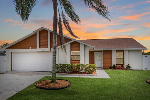 Villa ou maison à vendre à Kissimmee, Floride: 3 chambres, 123.47 m2 № 1344132 - photo 1