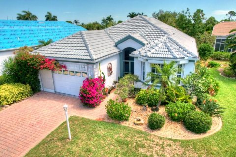 Villa ou maison à vendre à Punta Gorda, Floride: 2 chambres, 144.28 m2 № 1249008 - photo 1