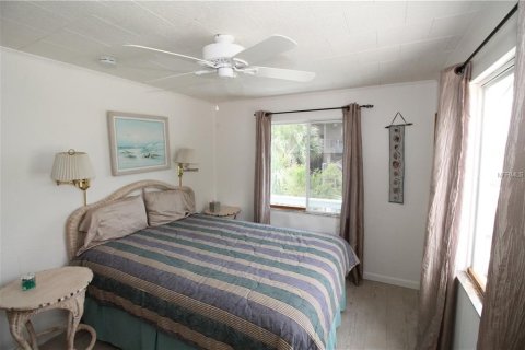 Villa ou maison à louer à Placida, Floride: 2 chambres, 72.84 m2 № 251532 - photo 10