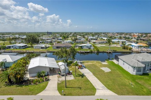 Terreno en venta en Punta Gorda, Florida № 679741 - foto 1