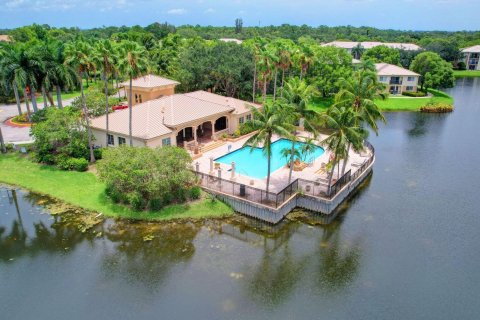 Condominio en venta en Royal Palm Beach, Florida, 2 dormitorios, 103.31 m2 № 1100217 - foto 3