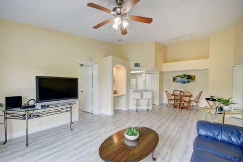 Copropriété à vendre à Royal Palm Beach, Floride: 2 chambres, 103.31 m2 № 1100217 - photo 23