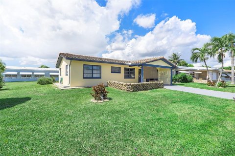 Casa en venta en Tamarac, Florida, 2 dormitorios, 122.45 m2 № 1391955 - foto 2