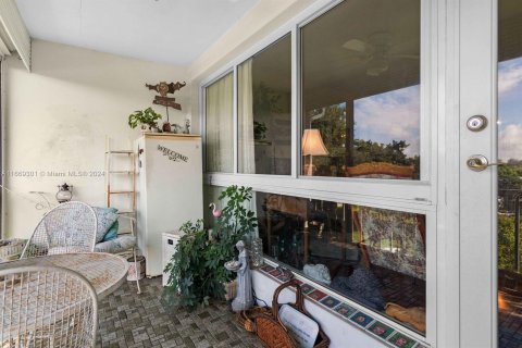 Condo in Fort Lauderdale, Florida, 2 bedrooms  № 1391957 - photo 23