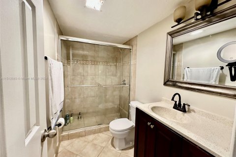 Copropriété à vendre à Deerfield Beach, Floride: 2 chambres, 100.33 m2 № 940570 - photo 10