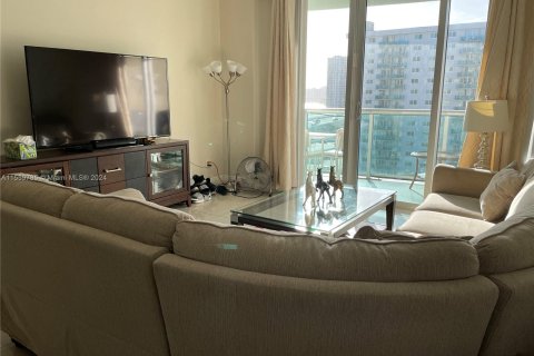 Condo in Sunny Isles Beach, Florida, 1 bedroom  № 1103748 - photo 10