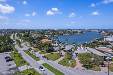 Copropriété à vendre à Treasure Island, Floride: 2 chambres, 98.94 m2 № 1343244 - photo 15