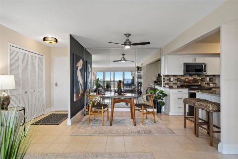 Copropriété à vendre à Treasure Island, Floride: 2 chambres, 98.94 m2 № 1343244 - photo 22