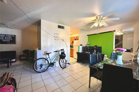 Condo in Orlando, Florida, 2 bedrooms  № 1343245 - photo 3