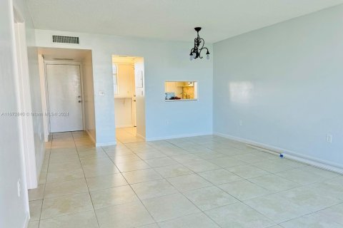 Copropriété à vendre à Aventura, Floride: 1 chambre, 71.35 m2 № 1395083 - photo 4