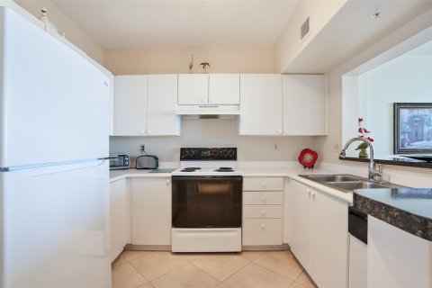 Condo in Fort Lauderdale, Florida, 1 bedroom  № 1011531 - photo 15