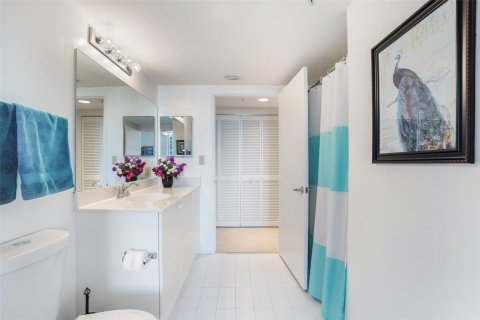 Condo in Fort Lauderdale, Florida, 1 bedroom  № 1011531 - photo 10