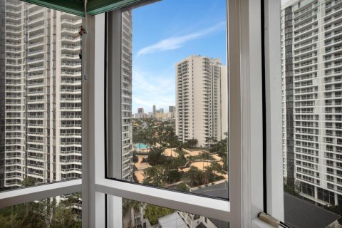 Condominio en venta en Aventura, Florida, 3 dormitorios, 173.26 m2 № 1011630 - foto 14