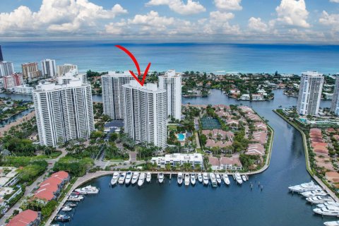 Condominio en venta en Aventura, Florida, 3 dormitorios, 173.26 m2 № 1011630 - foto 6